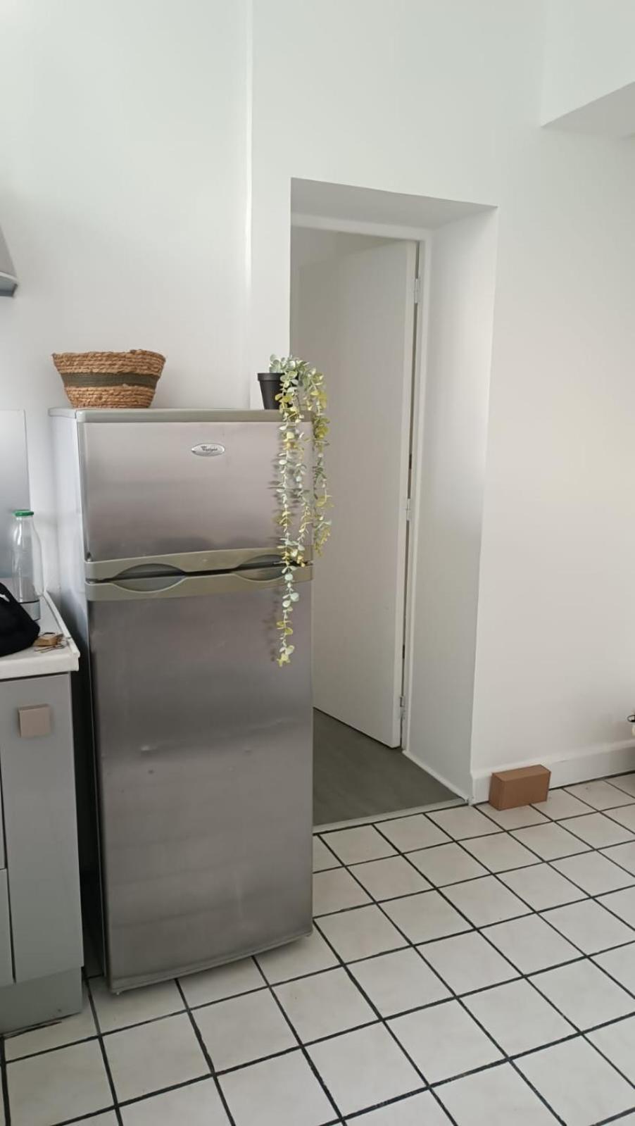 Charmant Deux Pieces A Arcueil, Mitoyen A La Maison Des Examens Apartment Exterior photo